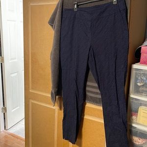 Straight leg dress pants with a stretchy piece at waist for your tummy